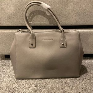 Brand new New York and company satchel